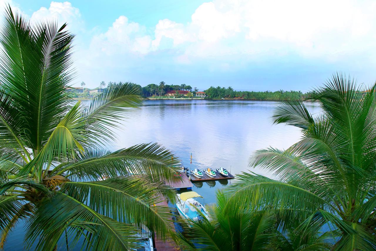 Malu Banna Hotel Aluthgama Exterior photo